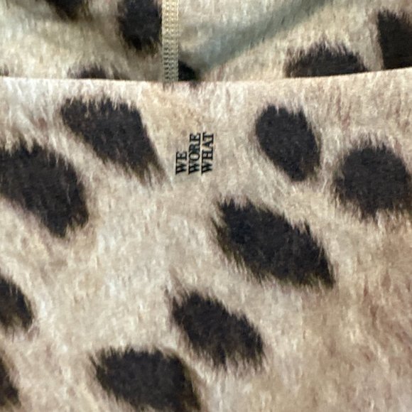 WeWoreWhat Women's Leopard Print Romper - Picture 8 of 11